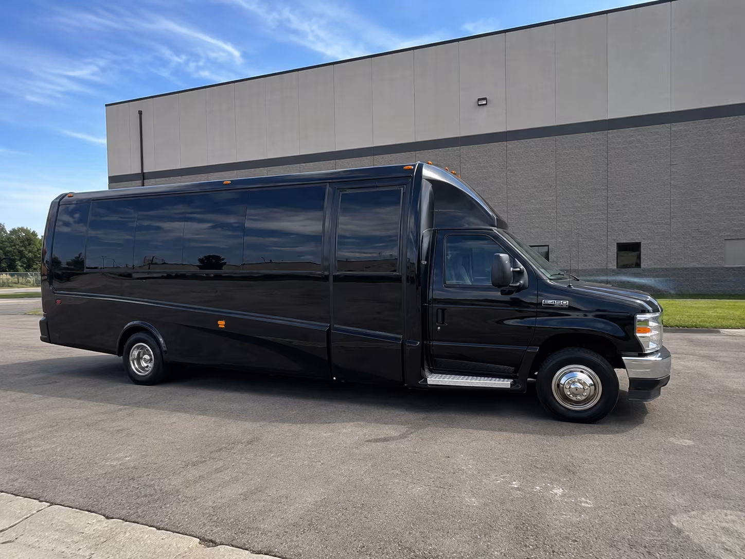 buses for bands performers and touring groups through moreno valley