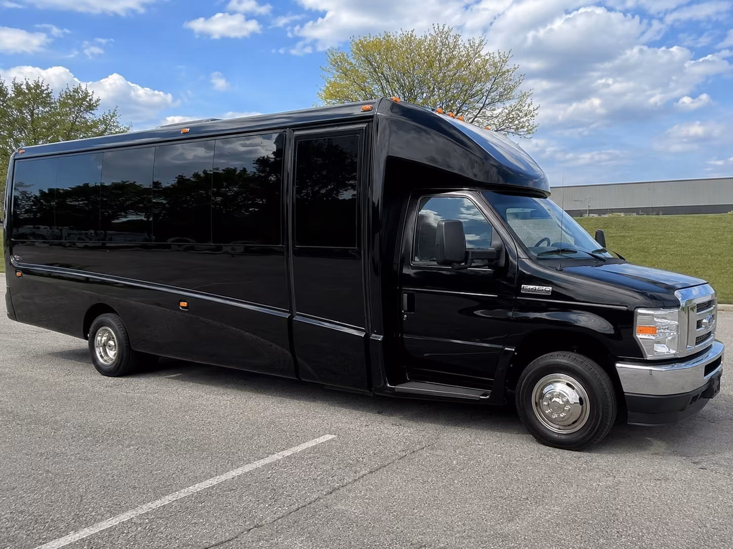 concert shuttle buses for large groups heading to sofi stadium events