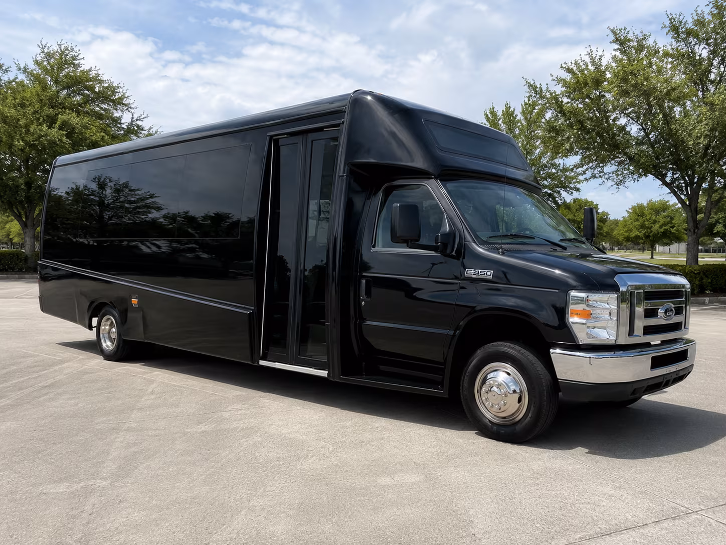 minibus rentals for moreno valley prom groups that want a comfortable ride